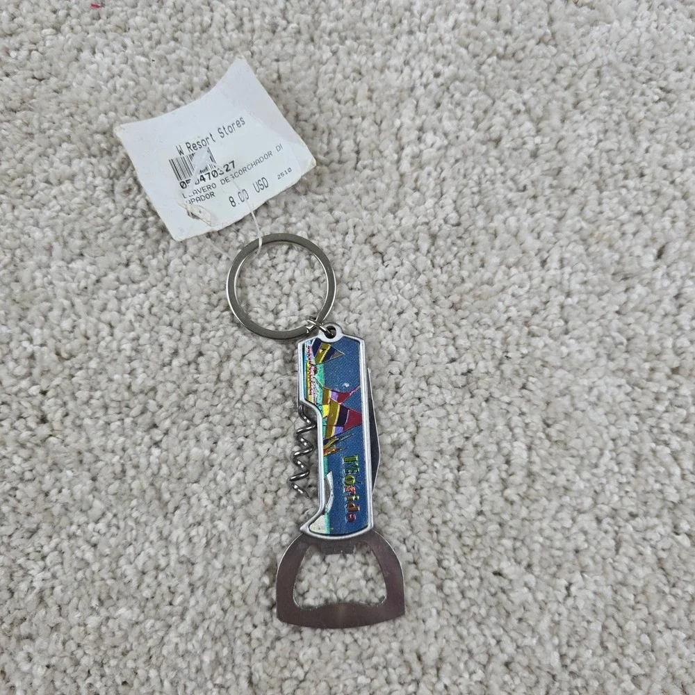 W‎ Resort Stores Keychain Blue Florida Souvenir Wine Opener Bottle Opener NWT